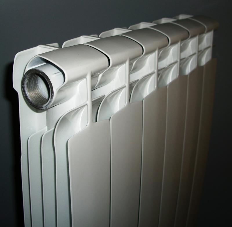 Какие радиаторы отопления лучше алюминиевые или биметаллические